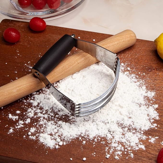 Dough Blender & Bench Scraper/Chopper，Stainless Steel Kitchen Tool，Set of 3 Pack
