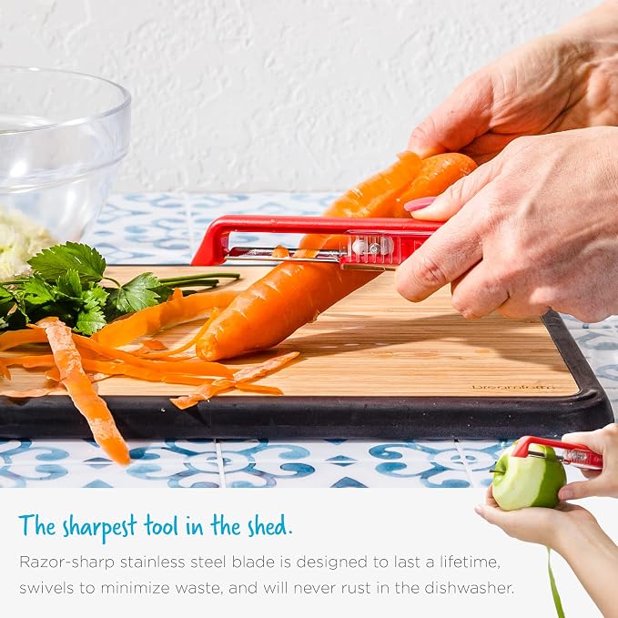 Dreamfarm Sharple Self-Sharpening Vegetable Peeler - Kermit Green | Ceramic sharpener in safety cover automatically hones stainless steel swivel blade, suitable for left & right handed use
