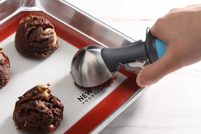 New New Star Foodservice Commercial-Grade Thumb Press Food Disher/Ice Cream Scoop, 3-Pack, #8 Red + #16 Blue + #30 Yellow, 18-8 Stainless Steel, NSF Certified