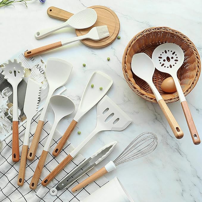 1pcs White Silicone Flexible Spatula Set with Wooden Handle, Heat Resistant Cooking Utensils Rubber Spatula Non-Stick Flexible Scrapers Baking Mixing Tool