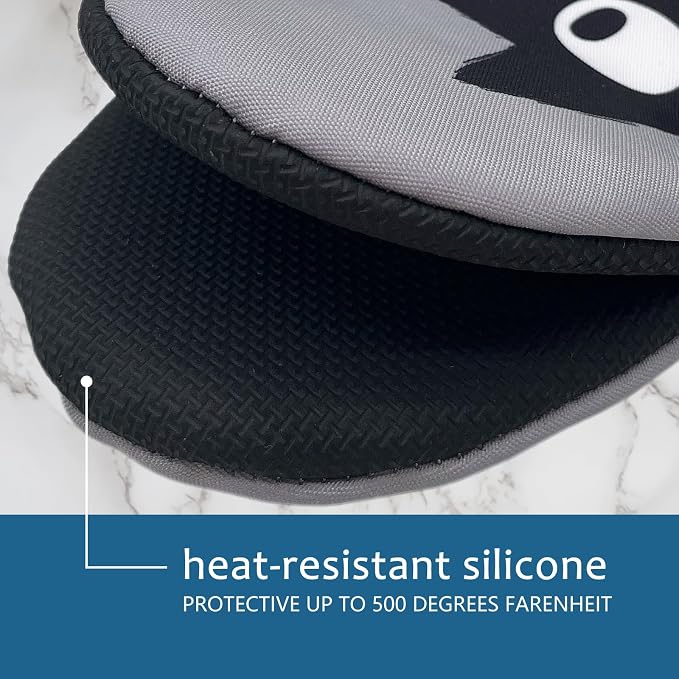 Black Cat Mini Silicone Oven Mitts 2-Pack Set, Heat Slip Resistant Kitchen Gloves, Soft Short Oven Mittens for Safe Cooking Baking Grilling
