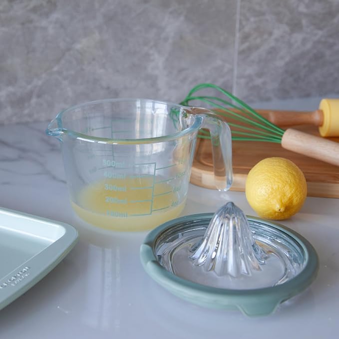 Cartman Citrus Lemon Orange Juicer, Green Manual Hand Squeezer, Glass Citrus Reamer, Lemon and Lime Manual Squeezer, Kitchen tool, Ounce Measuring Cup