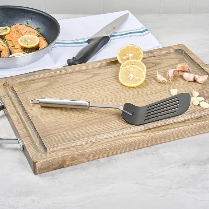 Restaurantware Nylon Slotted Turner - German Standard Large Kitchen Spatula with Stainless Steel Handle, Non-Stick Safe, Dishwasher Safe - Heat-Resistant Slotted Spatula for Eggs, Fish, All Purpose