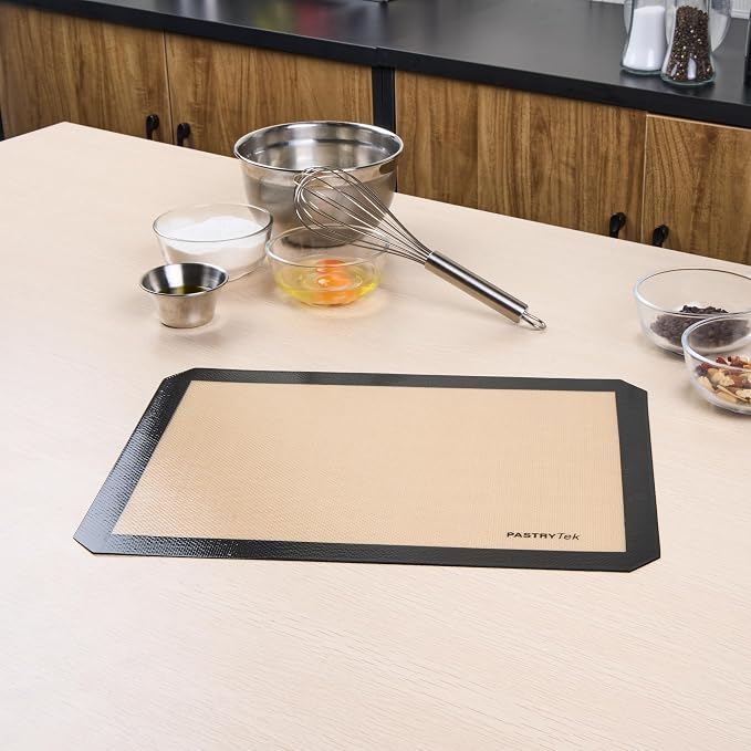 Restaurantware Non-Stick Baking Mat - 1 Count 11.8 x 15.7 Inches Silicone Baking Sheet Liner Heat-Resistant Reusable Pastry Mat Durable Non-Slip Black