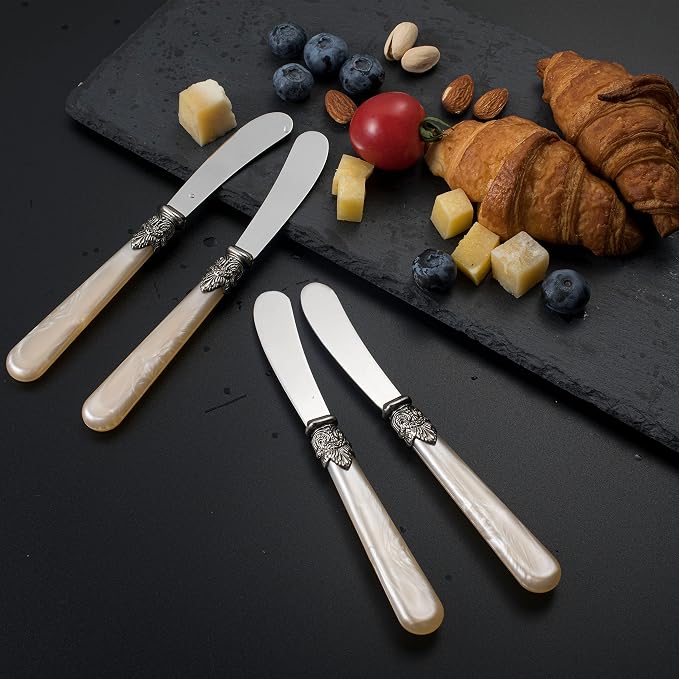 REVERIE Collection 4-piece Stainless Steel Butter Spreader Cheese Knife, Giftable Butter Knives set, Bread Knife set (Gold)
