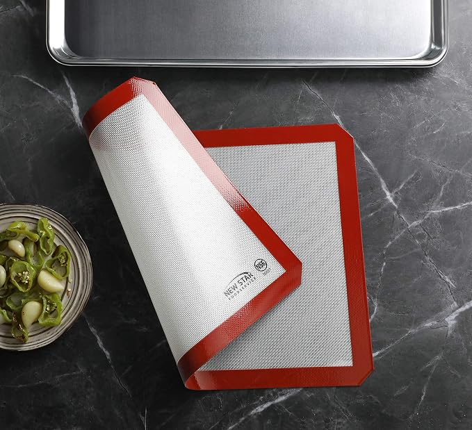 New Star Foodservice Commercial Grade Silicone Baking Mat Non Stick Pan Liner, 14 x 20 inch (Two-Thirds Size)