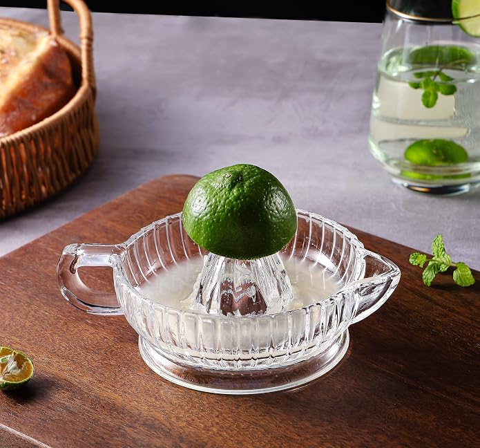 Manual Lemon Citrus Juicer with Handle and Pour Spout Clear Glass Orange Juice Extractor for Lime Home Kitchen Bar Gadget