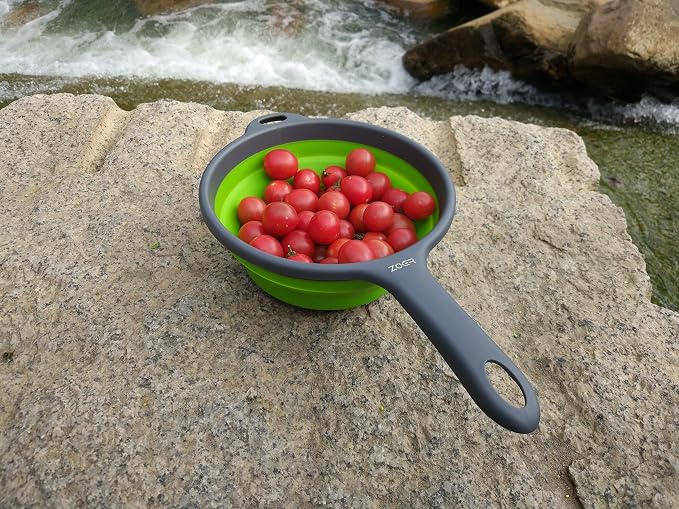 ZOER Kitchen Foldable Pasta Strainers,Collapsible Colanders with Handles,Space-Saver Folding Silicone Strainers Colander,Capacity of 2 quart (Green and Green)