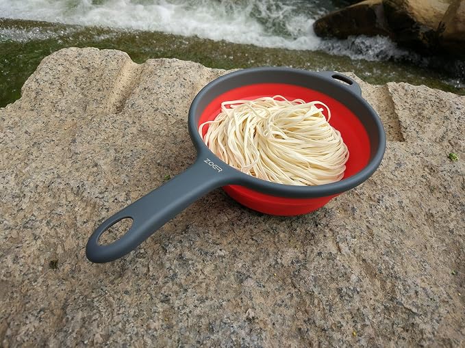 ZOER Kitchen Foldable Pasta Strainers,Collapsible Colanders with Handles,Space-Saver Folding Silicone Strainers Colander,Capacity of 2 quart (Red and Red)